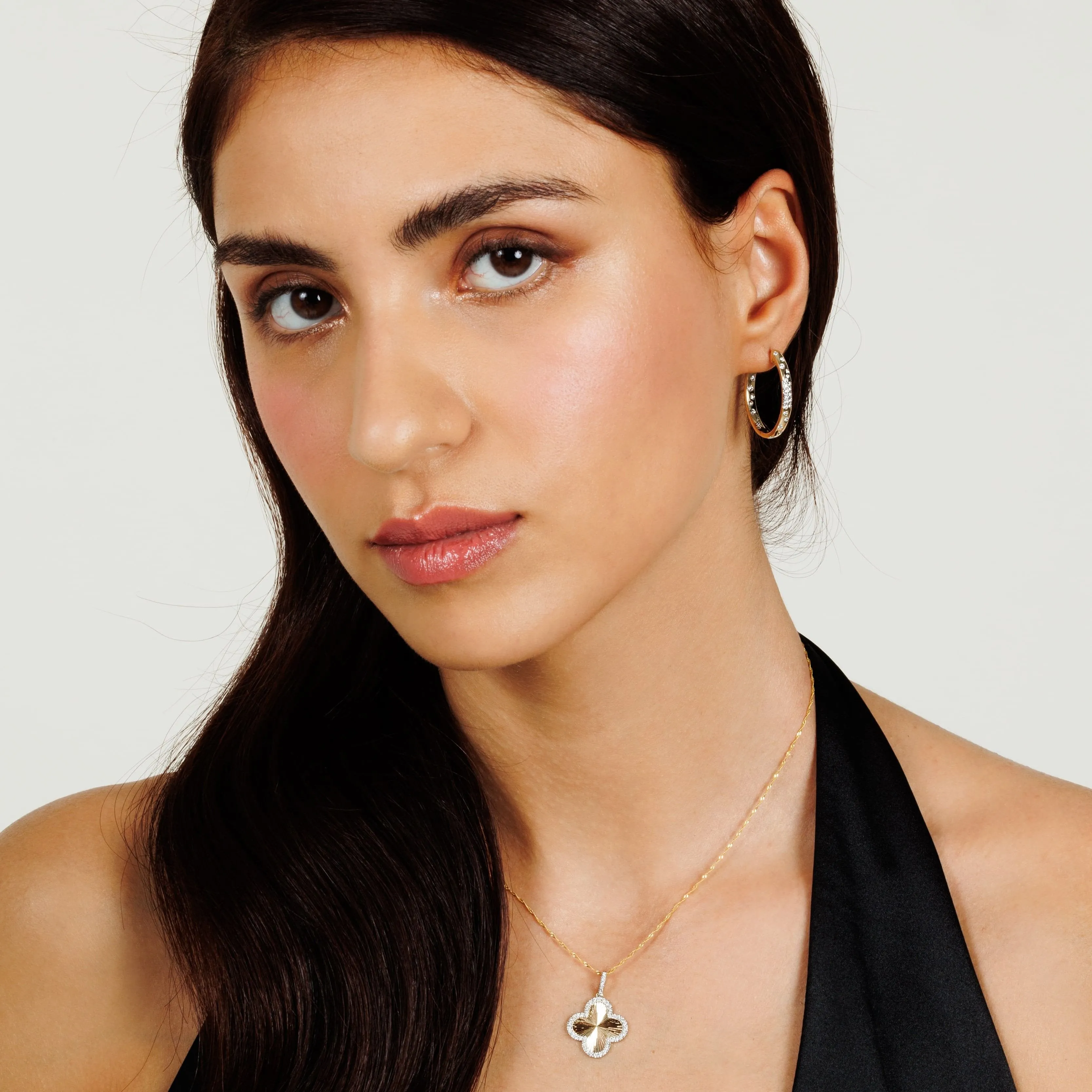 Etched Diamond Clover Pendant